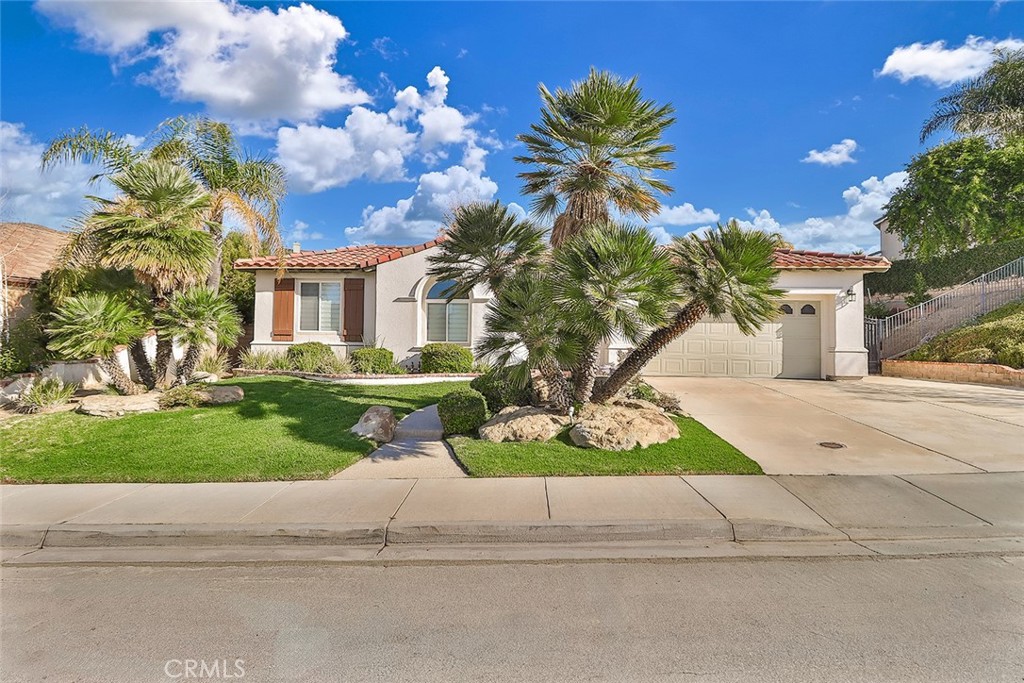5421 Moonshadow Street