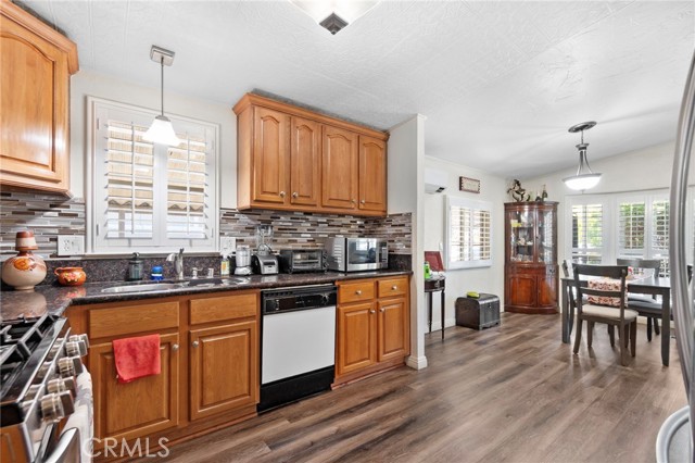 Detail Gallery Image 11 of 45 For 5700 Carbon Canyon #84,  Brea,  CA 92823 - 3 Beds | 2 Baths