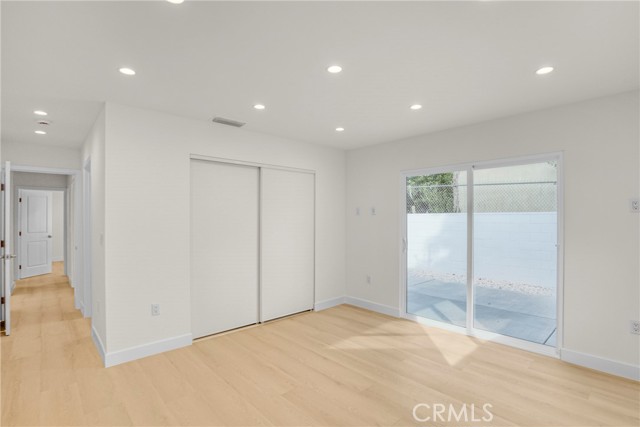 Detail Gallery Image 33 of 39 For 7040 Tyrone Ave, Van Nuys,  CA 91405 - 6 Beds | 4/1 Baths