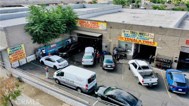 9925 San Fernando Road, Pacoima CA: https://media.crmls.org/medias/aa186581-f599-4083-888b-9449b79815f0.jpg