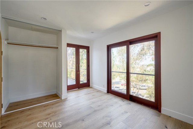 811 Maltman Avenue, Los Angeles CA: https://media.crmls.org/medias/aa186cc3-1a5a-44ef-b69d-b83999492668.jpg