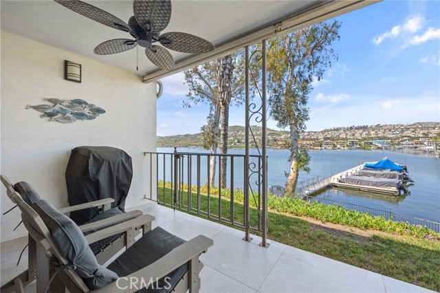 Detail Gallery Image 10 of 43 For 22244 Treasure Island Dr #5,  Canyon Lake,  CA 92587 - 2 Beds | 2 Baths