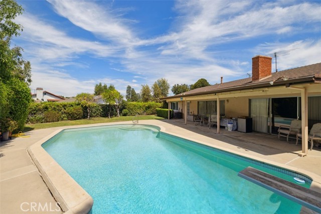 Detail Gallery Image 15 of 21 For 17733 Palora St, Encino,  CA 91316 - 4 Beds | 3 Baths
