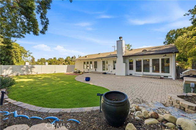 Detail Gallery Image 2 of 36 For 20305 Aetna, Woodland Hills,  CA 91367 - 3 Beds | 2 Baths