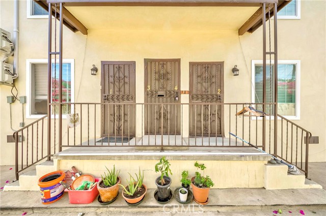 Detail Gallery Image 6 of 32 For 1349 W 35th Pl, Los Angeles,  CA 90007 - – Beds | – Baths