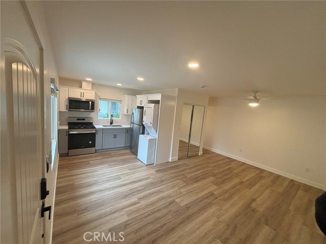 Detail Gallery Image 5 of 19 For 4612 W 168th Street, Lawndale,  CA 90260 - – Beds | – Baths