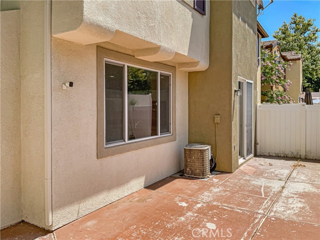 Detail Gallery Image 8 of 20 For 27932 John F Kennedy Dr #C,  Moreno Valley,  CA 92555 - 3 Beds | 2/1 Baths