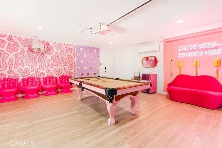https://media.crmls.org/medias/aa1c9000-abcc-4672-b600-c4dadc6265f1.jpg?preset=X-Large