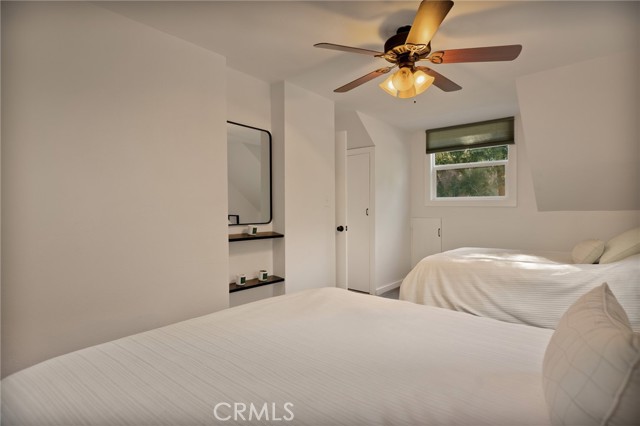 Detail Gallery Image 27 of 45 For 717 Crest Estates, Lake Arrowhead,  CA 92352 - 3 Beds | 3 Baths