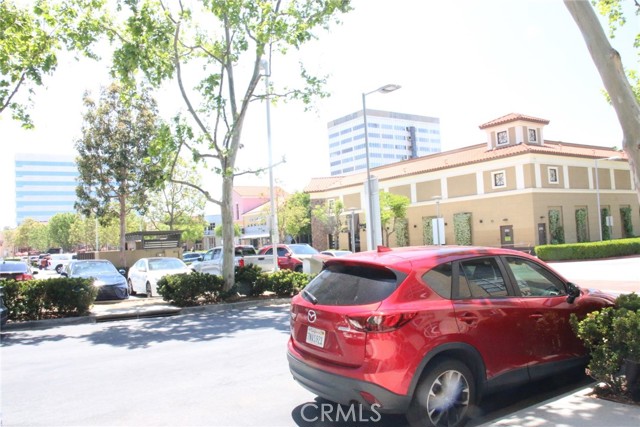 Detail Gallery Image 32 of 34 For 113 E City Place Dr, Santa Ana,  CA 92705 - 1 Beds | 2/1 Baths