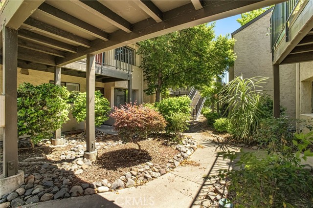 Detail Gallery Image 3 of 24 For 1420 Sherman Ave #5,  Chico,  CA 95926 - 2 Beds | 2 Baths