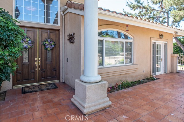 Detail Gallery Image 2 of 34 For 7361 via Vista, Riverside,  CA 92506 - 5 Beds | 3/1 Baths