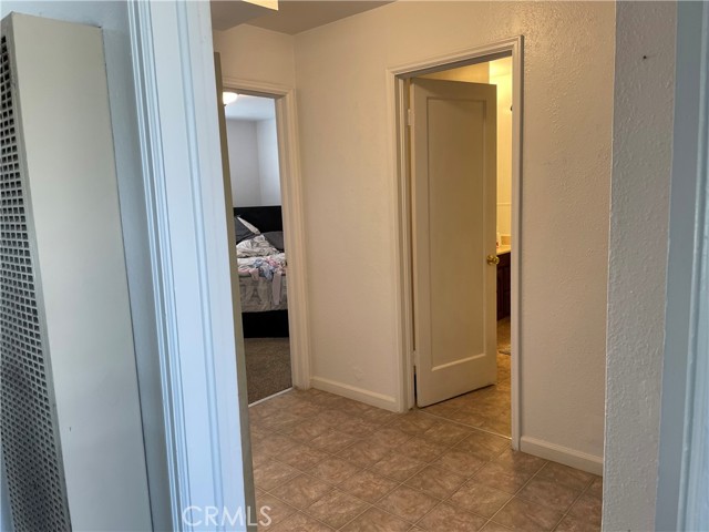 Detail Gallery Image 7 of 12 For 3410 E Weldon Ave, Fresno,  CA 93703 - 3 Beds | 1 Baths