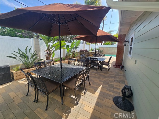Detail Gallery Image 37 of 39 For 249 Loyola Rd, Costa Mesa,  CA 92626 - 4 Beds | 2 Baths