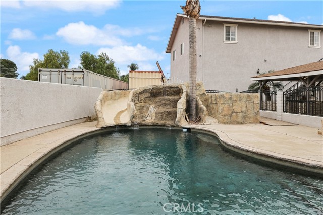 8963 Bold Ruler Lane, Jurupa Valley CA: https://media.crmls.org/medias/aa1fda69-3779-44ee-a8aa-1d9b0506c1fa.jpg