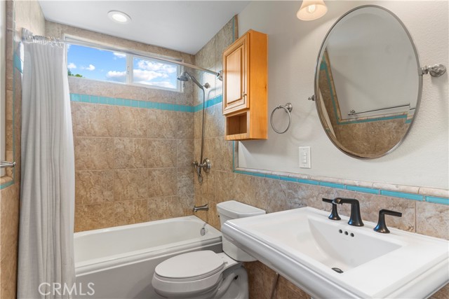 MLS #OC25221513 image #20