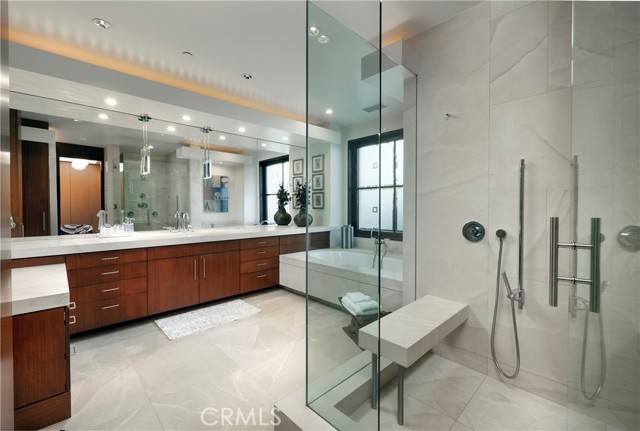 9 Sailcrest, Newport Coast CA: https://media.crmls.org/medias/aa20db27-e6ef-4cb7-a466-a909304622d7.jpg