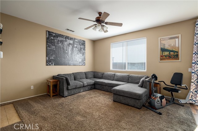 8421 Long View Avenue, Hesperia CA: https://media.crmls.org/medias/aa213cd6-a332-4341-bdd8-44ce622cfc3a.jpg