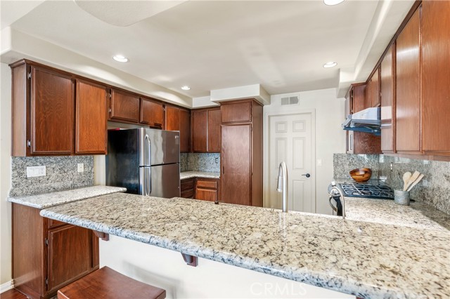 Kitchen with Breakfast Bar