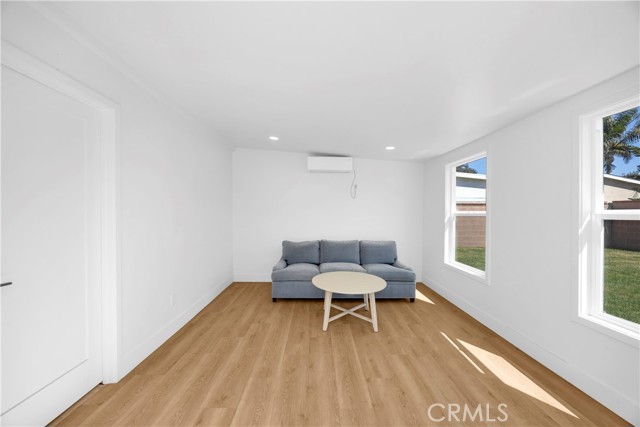 2430 Marber Avenue, Long Beach CA: https://media.crmls.org/medias/aa223a86-60fb-4007-868b-f1ed01fb5974.jpg