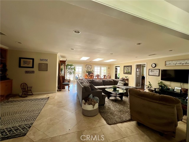 Detail Gallery Image 8 of 47 For 4643 West Avenue M14, Quartz Hill,  CA 93536 - 4 Beds | 3/1 Baths
