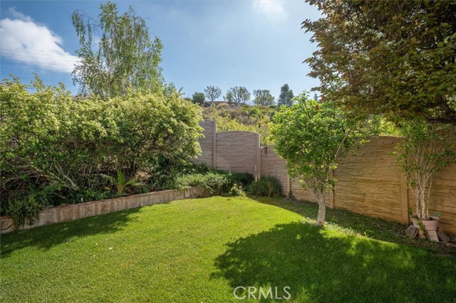 Detail Gallery Image 18 of 33 For 28652 Deer Springs Dr, Saugus,  CA 91390 - 5 Beds | 2/1 Baths