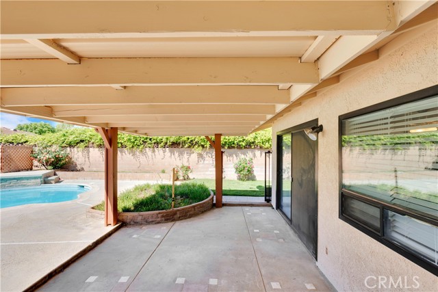 43719 21st W Street, Lancaster CA: https://media.crmls.org/medias/aa240527-38ca-43be-b390-e035f7fdbb74.jpg