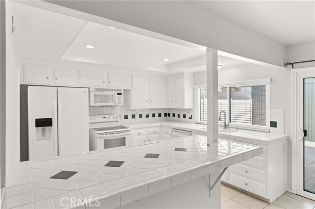 4128 Orange Avenue, Cypress CA: https://media.crmls.org/medias/aa245a8e-77e9-4281-bbdc-8d5e762af6aa.jpg