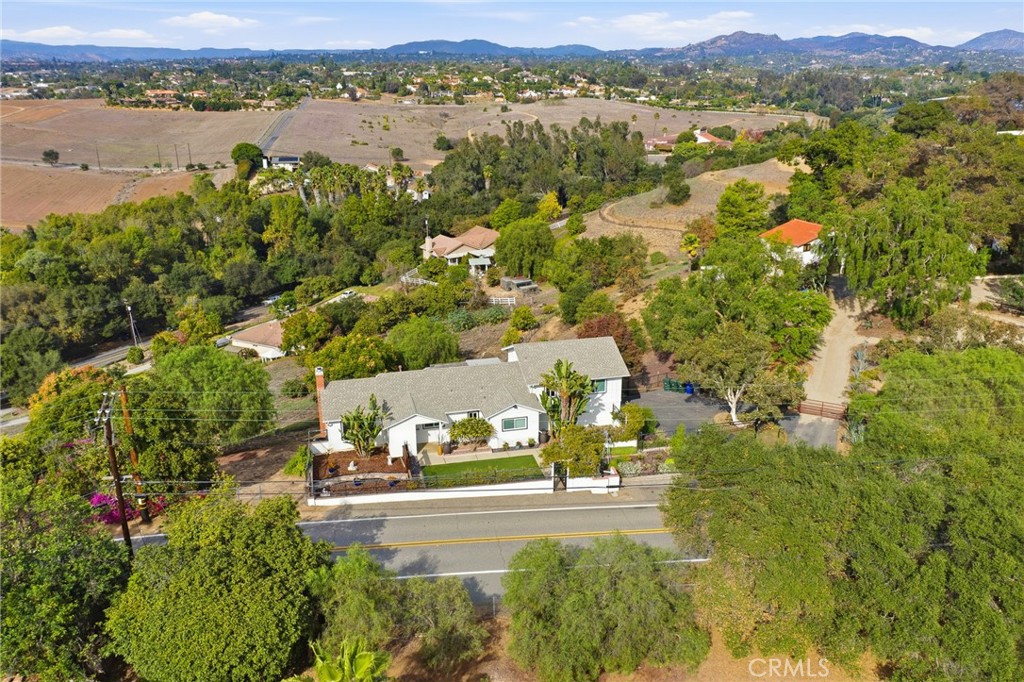 Aa257Bb5 86Bd 4C7E Afe8 68D5Da214262 1864 Winterwarm, Fallbrook, Ca 92028 &Lt;Span Style='BackgroundColor:transparent;Padding:0Px;'&Gt; &Lt;Small&Gt; &Lt;I&Gt; &Lt;/I&Gt; &Lt;/Small&Gt;&Lt;/Span&Gt;