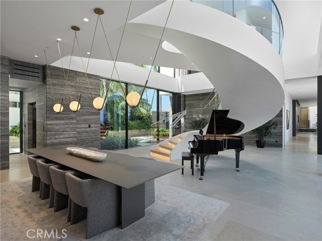 3 The Point, Coronado CA: https://media.crmls.org/medias/aa25ca47-1d42-4c11-a1fc-ac5749c04a97.jpg