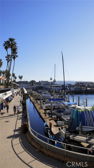 Detail Gallery Image 11 of 49 For 107 S Helberta Avenue, Redondo Beach,  CA 90277 - – Beds | – Baths