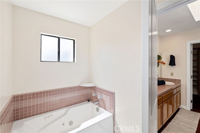2206 Marshallfield Lane, Redondo Beach, California 90278, 4 Bedrooms Bedrooms, ,2 BathroomsBathrooms,Residential,Sold,Marshallfield,SB24103124