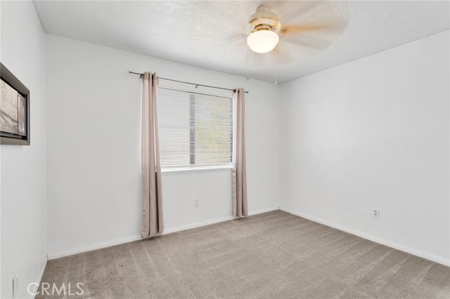 Detail Gallery Image 19 of 22 For 21867 Jelan Ave, Apple Valley,  CA 92307 - 3 Beds | 2 Baths
