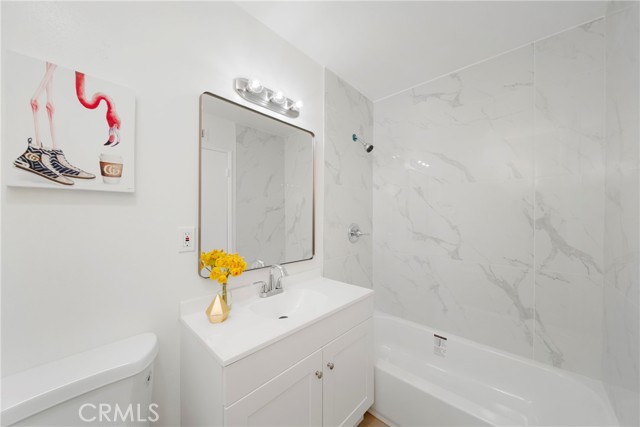 928 S Laurel St., Santa Ana CA: https://media.crmls.org/medias/aa286a68-6ab0-401c-8c80-ea7a3b3a0753.jpg