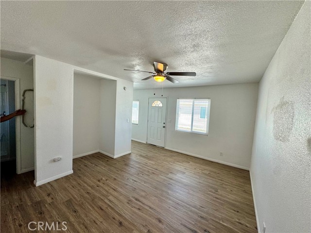 Detail Gallery Image 5 of 7 For 15628 K St, Mojave,  CA 93501 - – Beds | – Baths