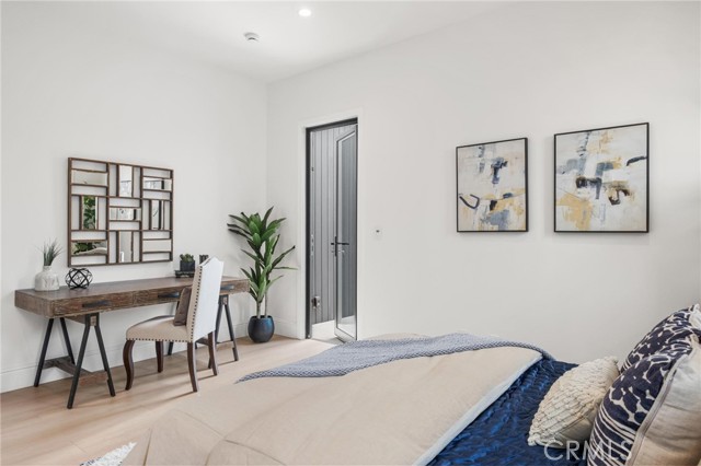 3609 Oak Avenue, Manhattan Beach CA: https://media.crmls.org/medias/aa29c539-c5c1-4b9f-bd81-1dd9663945d7.jpg