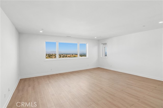 Detail Gallery Image 9 of 49 For 20120 W Marlow Ln, Porter Ranch,  CA 91326 - 5 Beds | 5/1 Baths