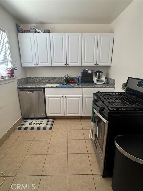 43536 18th W Street, Lancaster CA: https://media.crmls.org/medias/aa2a9621-fe76-40ee-b5bb-60a5e3d800aa.jpg