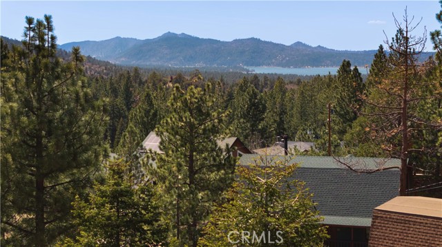 43897 Yosemite Drive, Big Bear Lake CA: https://media.crmls.org/medias/aa2aac15-6dbf-4665-82e3-a8afdb894c29.jpg