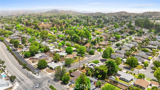 27439 Santa Clarita Road, Saugus CA: https://media.crmls.org/medias/aa2ab02c-d4bd-4134-bf78-8bcd7ab4064f.jpg