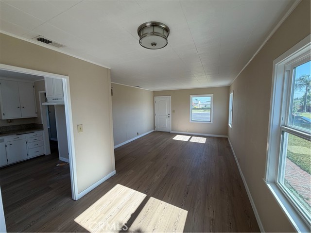 Detail Gallery Image 5 of 24 For 802 E Granada Ct, Ontario,  CA 91764 - 3 Beds | 1 Baths