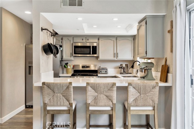 17601 Newland Street, Huntington Beach CA: https://media.crmls.org/medias/aa2c7226-9a5b-4046-92b1-7de82960e3cb.jpg