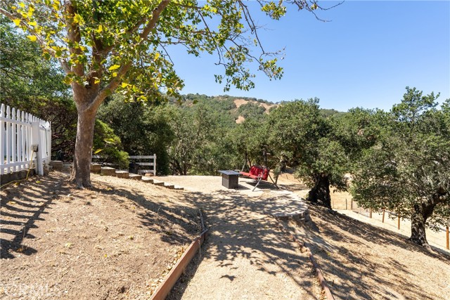 9575 Laurel Road, Atascadero CA: https://media.crmls.org/medias/aa2c9494-bb6a-4aec-b79d-929f1dea9dc3.jpg