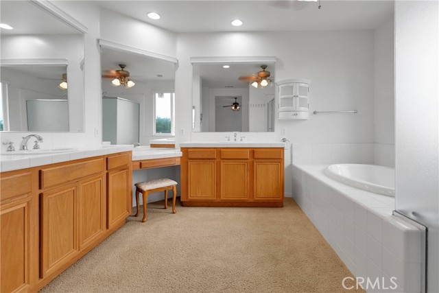 34113 Castle Pines Drive, Yucaipa CA: https://media.crmls.org/medias/aa2cd3fd-86e7-45cb-af73-47b9dc738a23.jpg