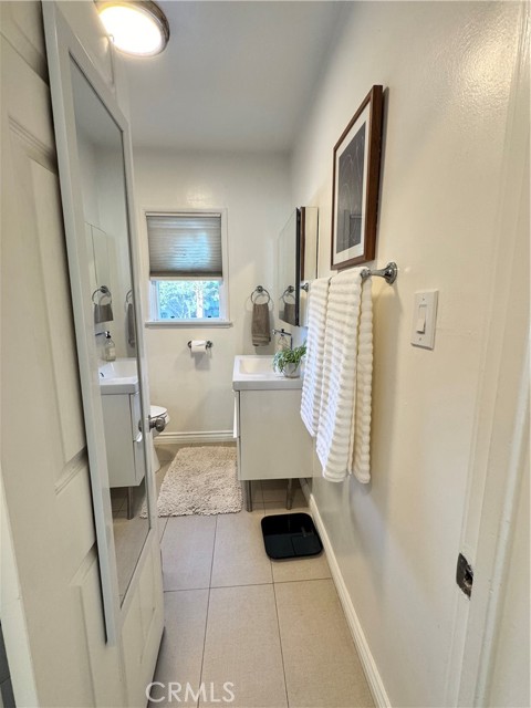 337 Lime, Long Beach CA: https://media.crmls.org/medias/aa2ce5b2-ad13-400c-9faa-bd94dc4bc6ca.jpg