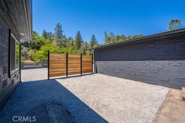 Detail Gallery Image 32 of 58 For 14153 Lake Bld, Shasta Lake,  CA 96019 - 5 Beds | 2 Baths