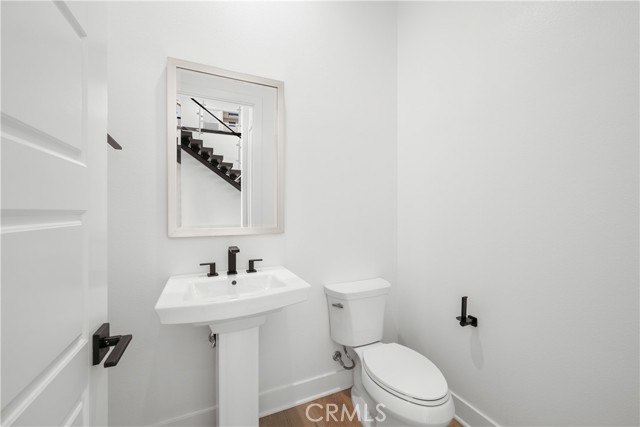 Detail Gallery Image 33 of 42 For 11770 N Hillsborough Ln, Porter Ranch,  CA 91326 - 5 Beds | 5/1 Baths
