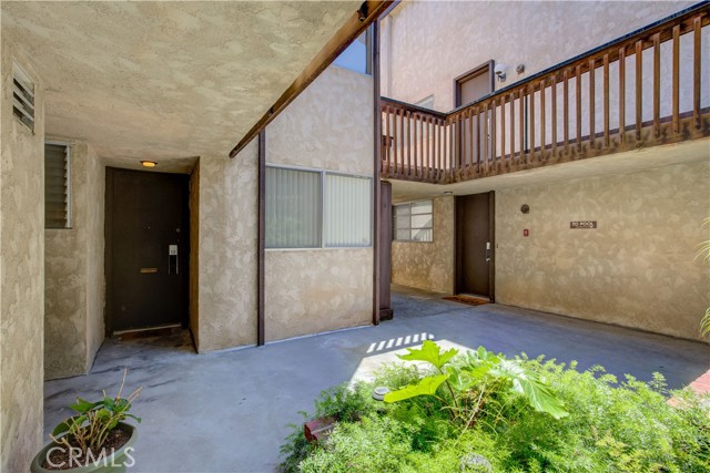 Detail Gallery Image 26 of 30 For 5901 Canterbury Dr #12,  Culver City,  CA 90230 - 2 Beds | 2 Baths