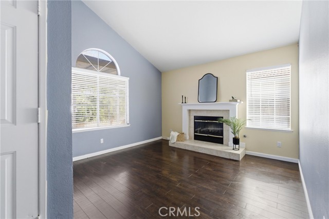 Detail Gallery Image 11 of 30 For 44919 Fenhold, Lancaster,  CA 93535 - 3 Beds | 2 Baths