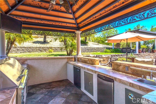 Detail Gallery Image 50 of 72 For 2109 Canyon View Ln, Redlands,  CA 92373 - 4 Beds | 4 Baths